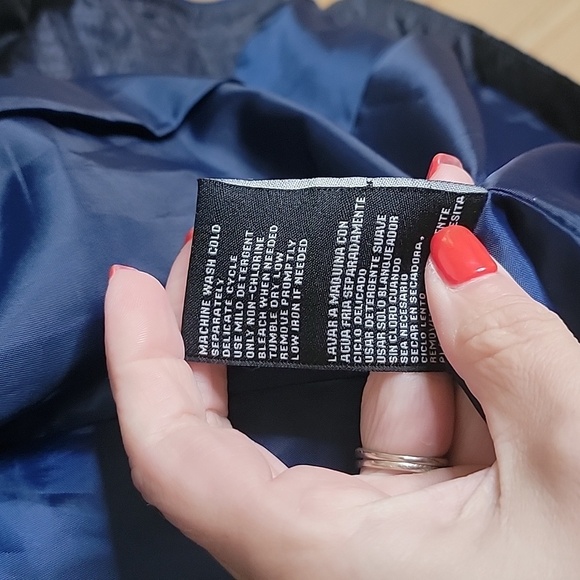 INTL DETAILS Navy Blue Parka In A Pocket SIZE Medium - Picture 7 of 7